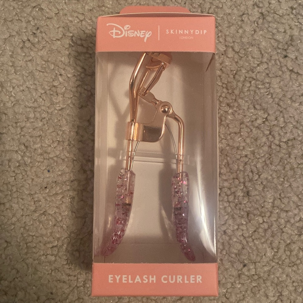 Skinnydip  Disney eyelash curler